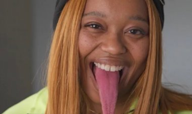 Ibidanzwe wamenya  ku mugore ufite agahigo ko kugira ururimi rurerure ku Isi