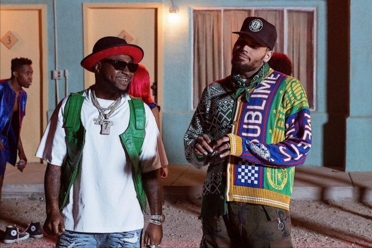 Uko Davido yahuye na Chris Brown wamuhinduriye ubuzima