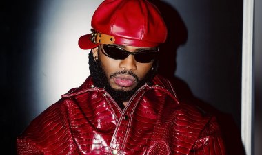 Diamond Platnumz akomeje gushimangira ko atwaye ku bitugu umuziki wa Tanzania