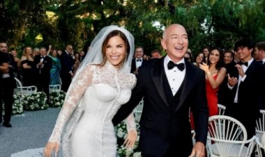 Jeff Bezos mu bukwe yakoze nta muntu wari wemerewe gutanga impano