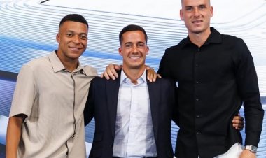 Uburyo Lucas Vázquez yasezeweho muri Real Madrid bukomeje guteza impaka