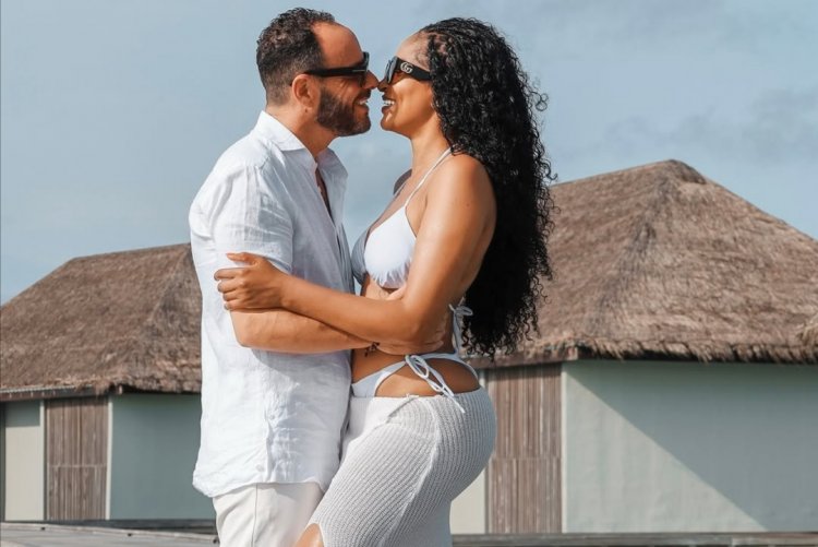 Isimbi Model yasubije abavuga ko ubuzima bwe bahinduwe n'umugabo