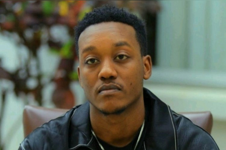 “No gushishura bigakundwa nabyo ni ubuhanzi”: Element yishongoye ku bamushinja gushishura