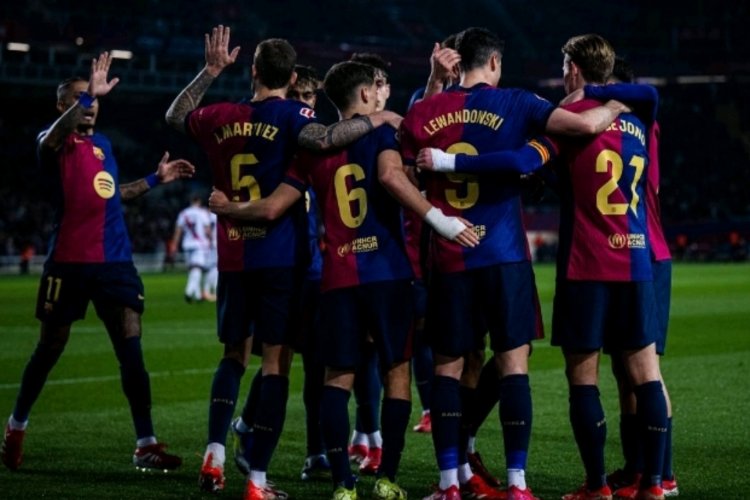 FC Barcelona mu nzira zo gukomeza kwikiza Ter Stegen