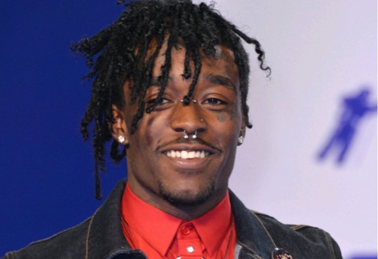 Umuraperi Lil Uzi Vert ari mu mazi abira