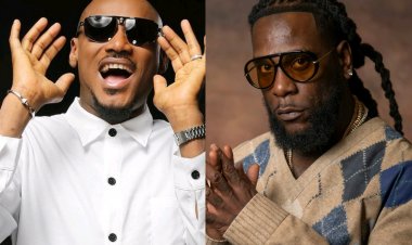 2Baba yakeje Burna Boy amushyira ku gasongero