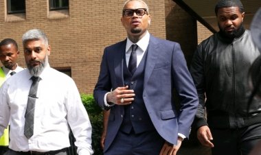 Kera kabaye Chris Brown yemerewe gusubira muri Amerika