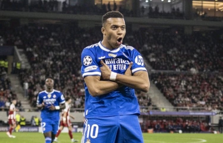 Ibitego bitatu bya Kylian Mbappé byatumye akora amateka