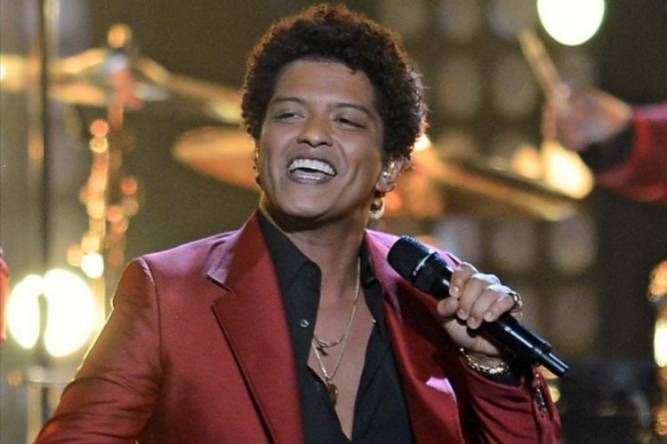 Bruno Mars yongeye kunyeganyeza umuziki w'Isi nyuma y’imyaka 10