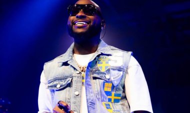 Davido yasubitse ibyo kwinjira muri politiki