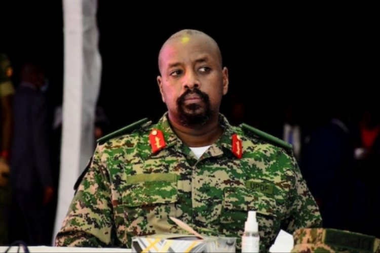 Gen. Muhoozi yabaye ikibazo kubera ibyo yategetse Turkey