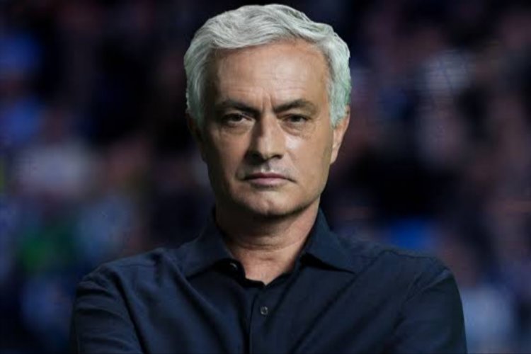 José Mourinho yasinye muri Real Madrid mu ibanga