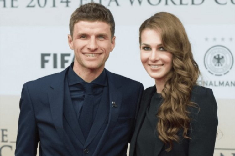 Thomas Muller na Lisa Muller batandukanye
