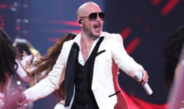 Pitbull akomeje kuvugisha benshi kubera agahigo yaciye